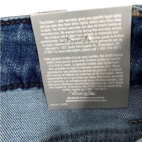 Wmn’s Cropped Lee Riders Capri Jeans - Picture 7 of 16